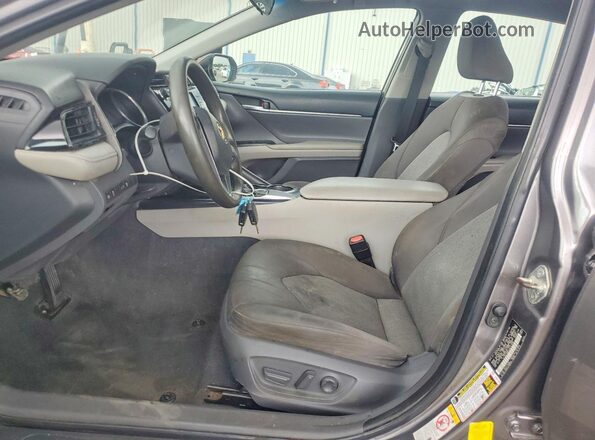 4T1B11HK4JU141399 2018 TOYOTA CAMRY Gray 