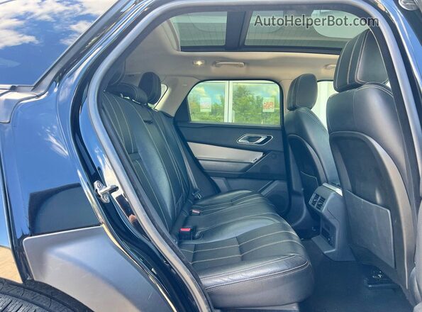 SALYK2EX9LA288252 2020 LAND ROVER RANGE Black Front interior view