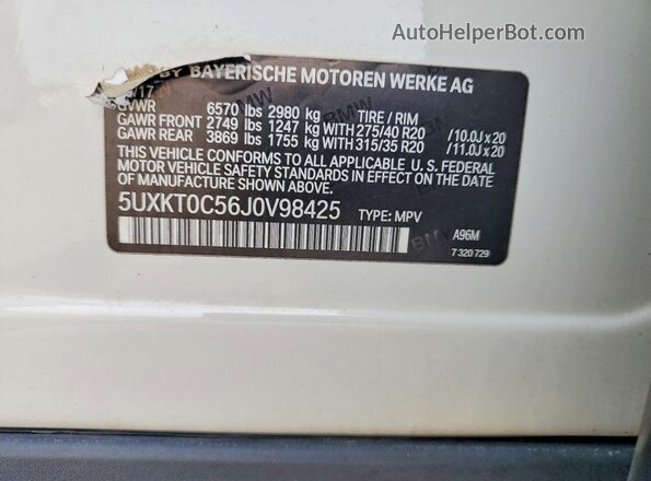5UXKT0C56J0V98425 2018 BMW X5 White VIN կոդի պիտակի տեսք