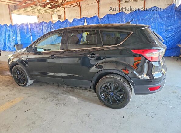1FMCU0GD3HUC74383 2017 FORD ESCAPE Черный Задняя правая четверть