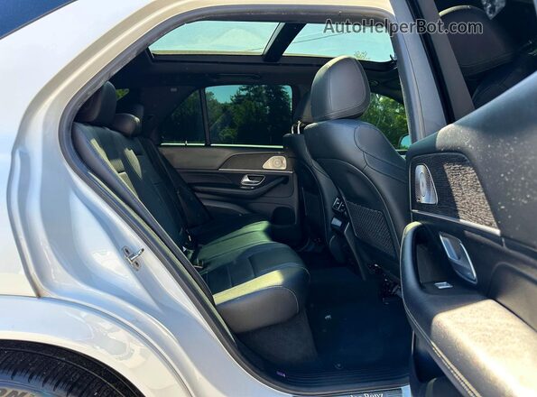 4JGFB4JB4NA676265 2022 MERCEDES-BENZ GLE White Սարքավորումների վահանակի տեսք