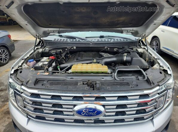 1FMJU1JT2JEA71689 2018 FORD EXPEDITION Silver 