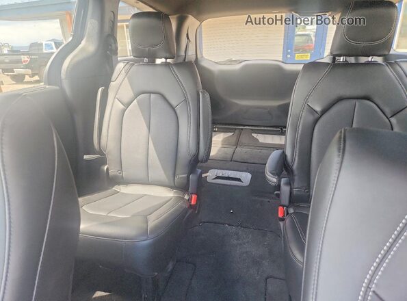 2C4RC1BG1VR556572 2027 CHRYSLER PACIFICA Black უკანა სალონის ხედი