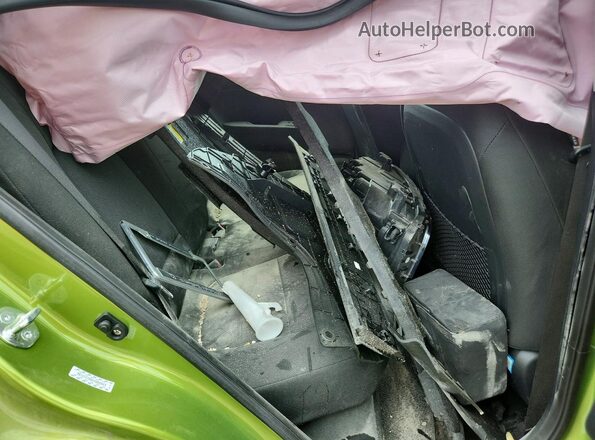 KMHRB8A38RU319186 2024 HYUNDAI VENUE Green 
