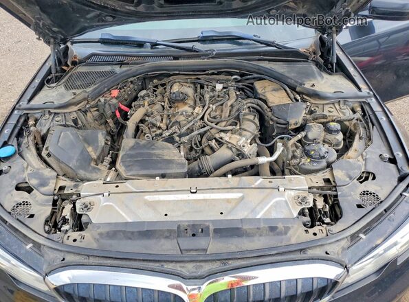 3MW5R1J02L8B24892 2020 BMW 3 SERIES Black Widok komory silnika
