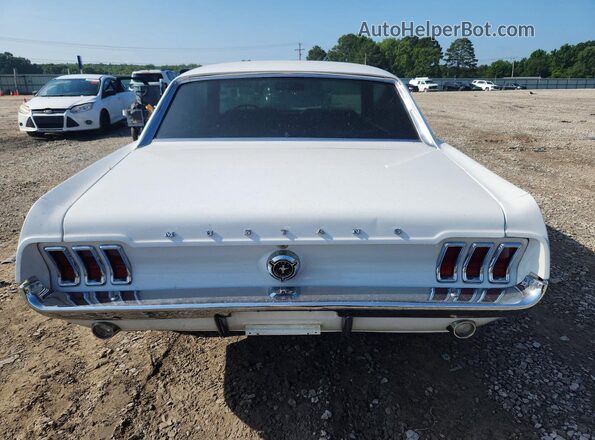 7F01C196465 1967 FORD UK White Vista trasera