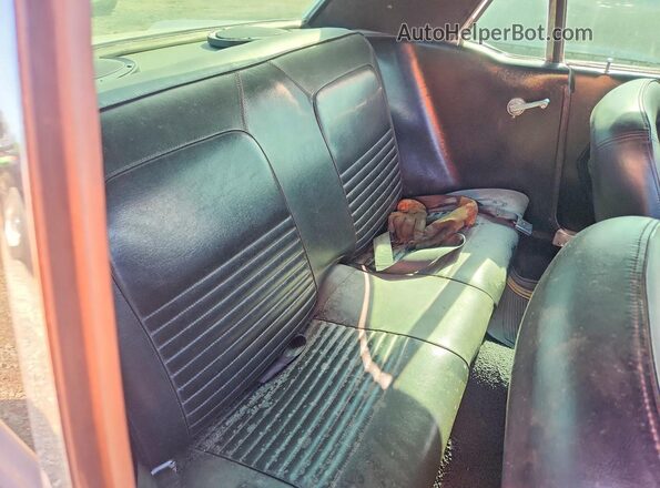 7F01C196465 1967 FORD UK White Vista de los asientos traseros