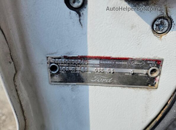 7F01C196465 1967 FORD UK White Vista del compartimento del motor