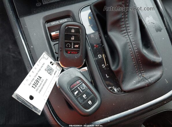 7FARS4H70PE002034 2023 HONDA CR-V White Առջևի վահանակի տեսք