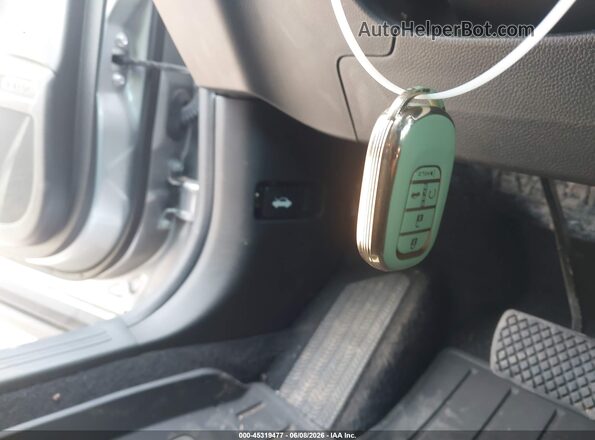 7FARS5H55PE008268 2023 HONDA CR-V Silver Առջևի վահանակի տեսք