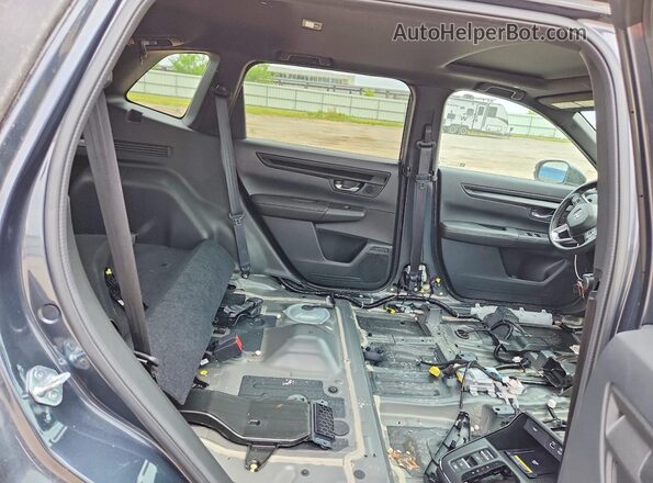 7FARS6H81SE028218 2025 HONDA CR-V Gray Widok wnętrza z tyłu