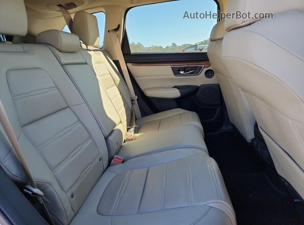 7FARW1H82KE007983 2019 HONDA CR-V White Rear seats view