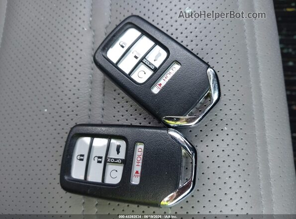 7FARW1H83JE025178 2018 HONDA CR-V Бордовый Вид панели приборов