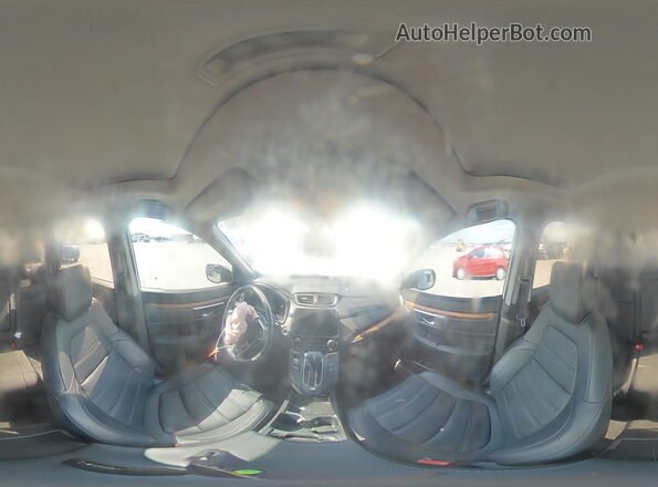 7FARW1H84NE015331 2022 HONDA CR-V White 360 interior view
