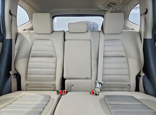 7FARW2H52KE060744 2019 HONDA CR-V White Rear seats view