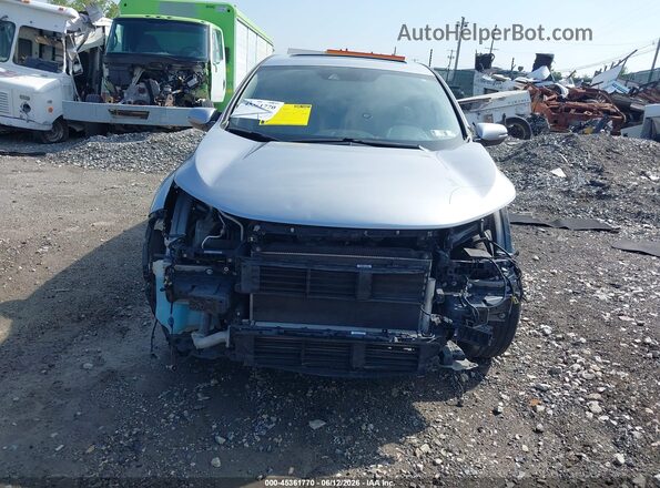 7FARW2H54JE017019 2018 HONDA CR-V Silver Widok z przodu
