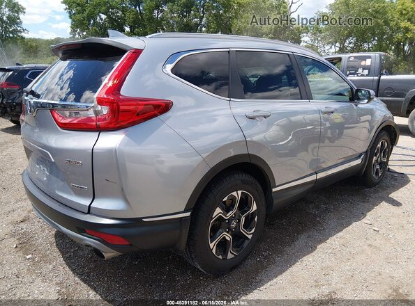 7FARW2H92JE098573 2018 HONDA CR-V Серебряный Задняя правая четверть