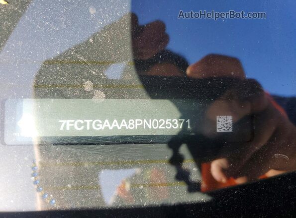 7FCTGAAA8PN025371 2023 RIVIAN R1T Silver Engine compartment view