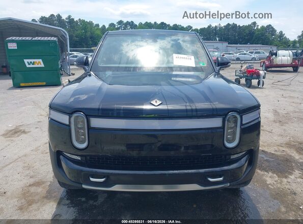 7FCTGAAL8NN004602 2022 RIVIAN R1T Black Vista interior trasera