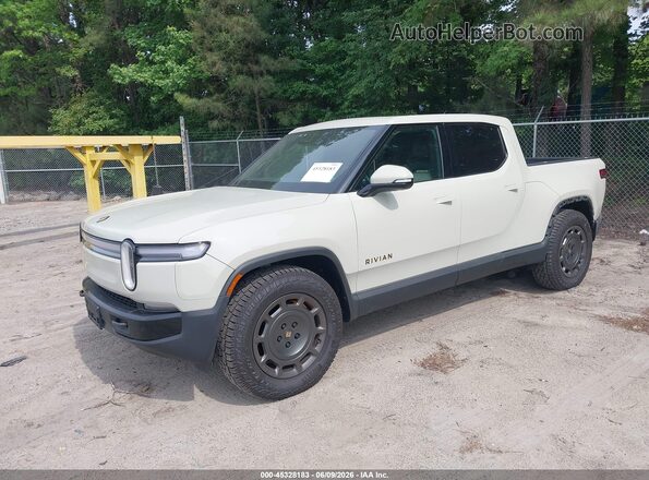 7FCTGCAA3SN040932 2025 RIVIAN R1T Cream Vista tres cuartos delantera izquierda