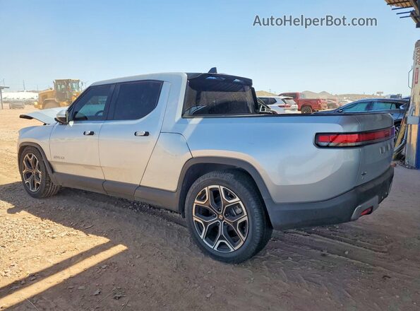 7FCTGCAA9RN030366 2024 RIVIAN R1T Silver Rear left