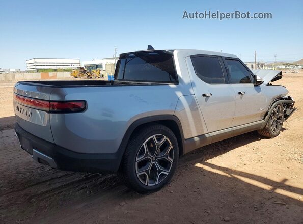 7FCTGCAA9RN030366 2024 RIVIAN R1T Silver Rear right
