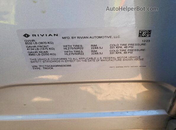 7FCTGCAA9RN030366 2024 RIVIAN R1T Silver Engine compartment view