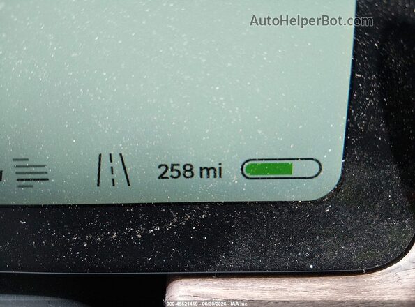 7FCTGCAA9RN030366 2024 RIVIAN R1T Серебряный 