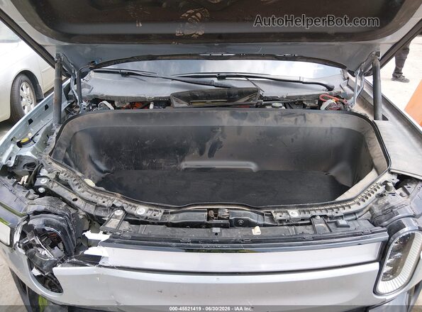 7FCTGCAA9RN030366 2024 RIVIAN R1T Серебряный Вид сзади