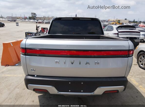 7FCTGCAA9RN030366 2024 RIVIAN R1T Серебряный 