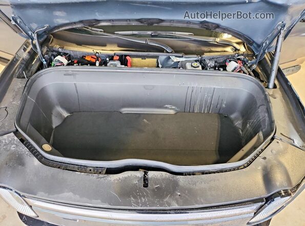 7FCTGCAAXRN032420 2024 RIVIAN R1T Gray Rear interior view