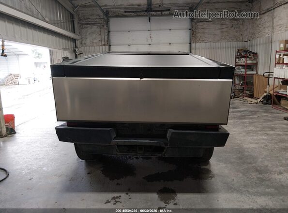 7G2CEHED0RA047921 2024 TESLA CYBERTRUCK Серебряный 