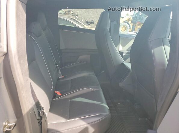 7G2CEHED0RA053444 2024 TESLA CYBERTRUCK Blue Rear seats view