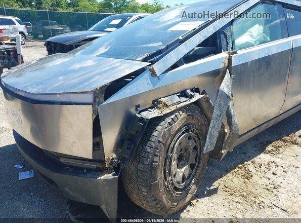 7G2CEHED0SA059900 2025 TESLA CYBERTRUCK Pewter Вид спереди