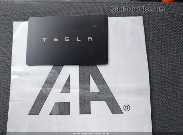 7G2CEHED0SA071982 2025 TESLA CYBERTRUCK Серебряный Вид сзади
