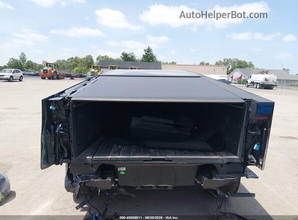 7G2CEHED0SA080939 2025 TESLA CYBERTRUCK Серый Вид спереди