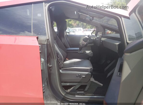 7G2CEHED1RA041609 2024 TESLA CYBERTRUCK Красный Вид салона спереди
