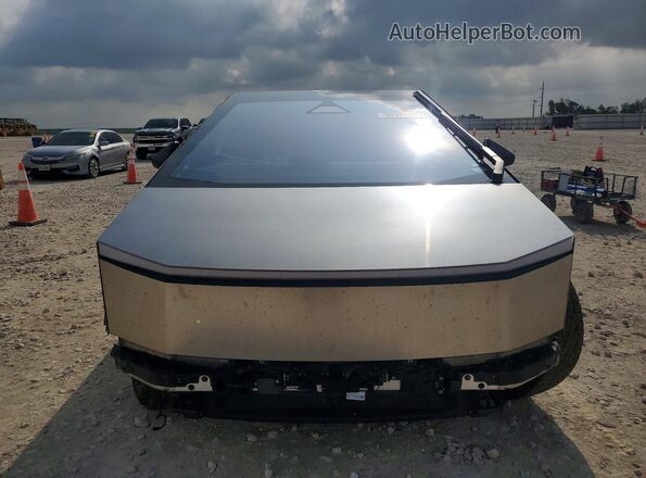 7G2CEHED3RA010782 2024 TESLA CYBERTRUCK Gray Widok z przodu
