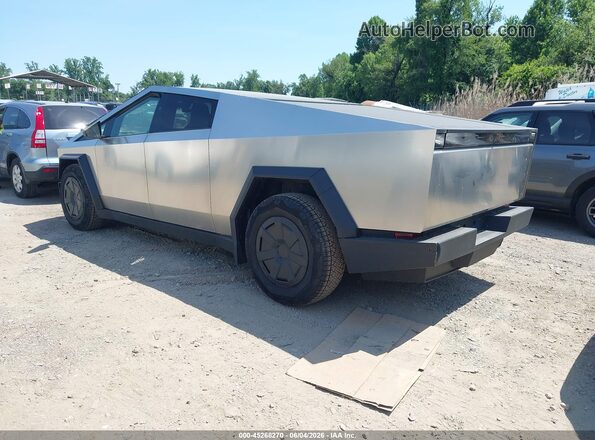 7G2CEHED4RA034458 2024 TESLA CYBERTRUCK Silver Հետևի ձախ