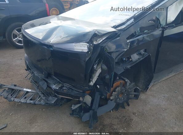 7G2CEHED4SA076067 2025 TESLA CYBERTRUCK Черный Вид спереди