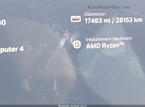 7G2CEHED5RA040740 2024 TESLA CYBERTRUCK Silver 360 interior view
