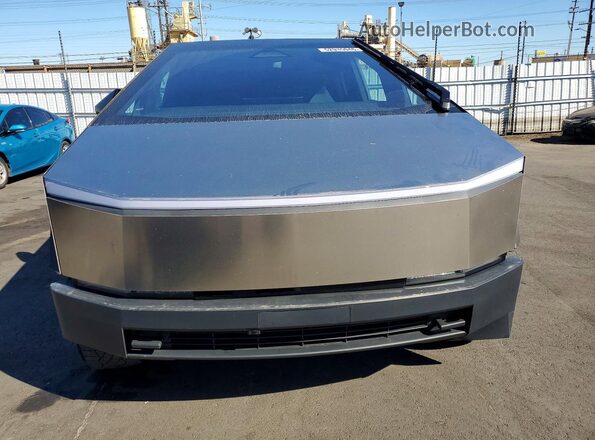 7G2CEHED6RA024210 2024 TESLA CYBERTRUCK Gray Vista frontal