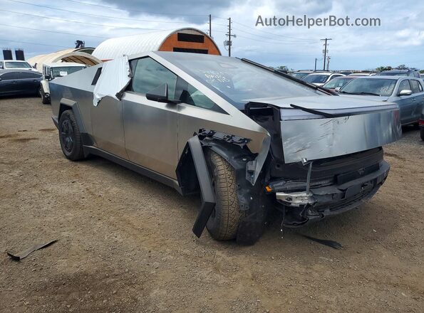 7G2CEHED8RA049481 2024 TESLA CYBERTRUCK Silver Առջևի աջ