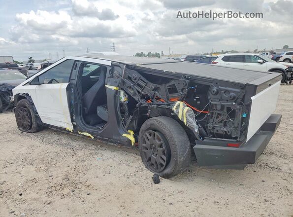 7G2CEHED9RA037825 2024 TESLA CYBERTRUCK White 