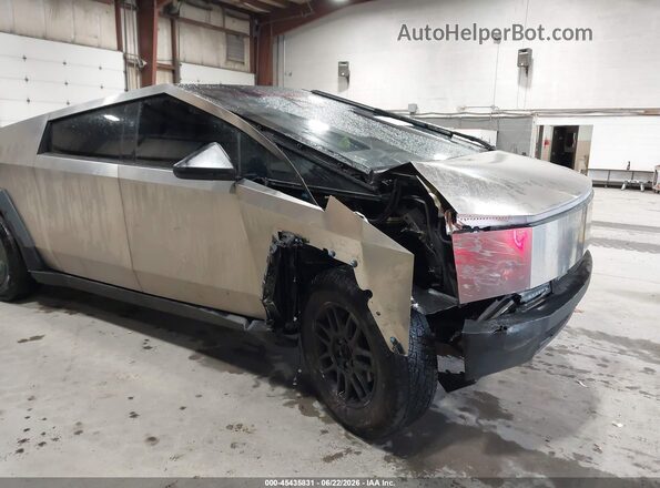 7G2CEHED9SA074850 2025 TESLA CYBERTRUCK Серый Вид спереди