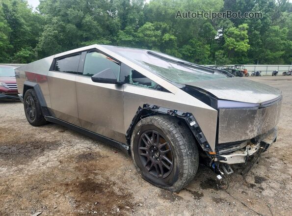 7G2CEHED9SA078638 2025 TESLA CYBERTRUCK Silver Առջևի աջ