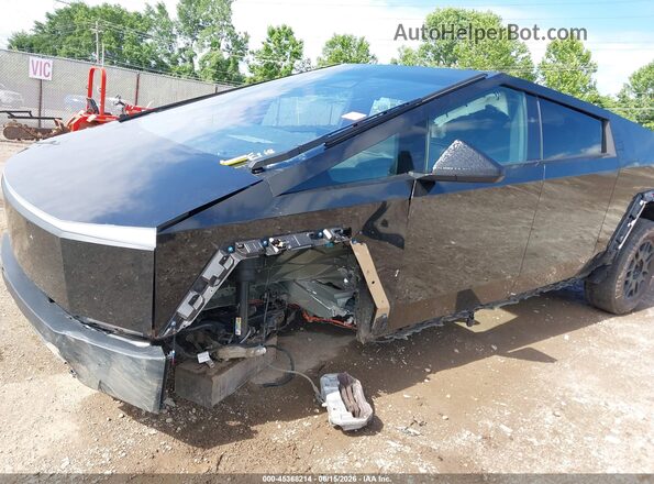 7G2CEHEE2RA016209 2024 TESLA CYBERTRUCK Черный Вид спереди