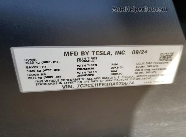 7G2CEHEE3RA035674 2024 TESLA CYBERTRUCK Black Widok komory silnika