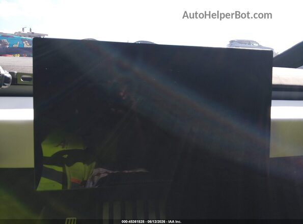 7G2CEHEE5RA042335 2024 TESLA CYBERTRUCK Black Widok tylnych siedzeń