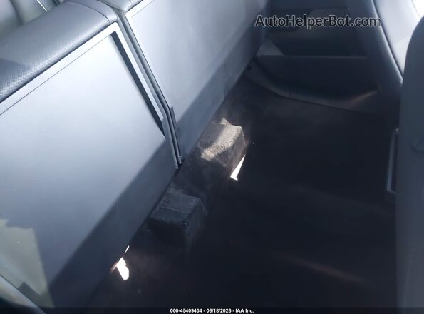 7G2CEHEE6RA020683 2024 TESLA CYBERTRUCK Gray VIN კოდის სტიკერის ხედი